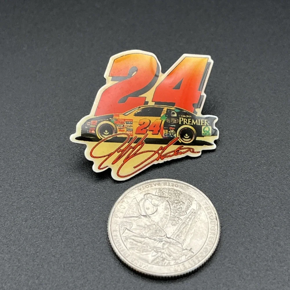 Jeff Gordon #24 NASCAR‎ 1997 Race Car Lapel Hat Pin